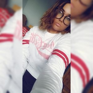 Meet your Posher, Kara